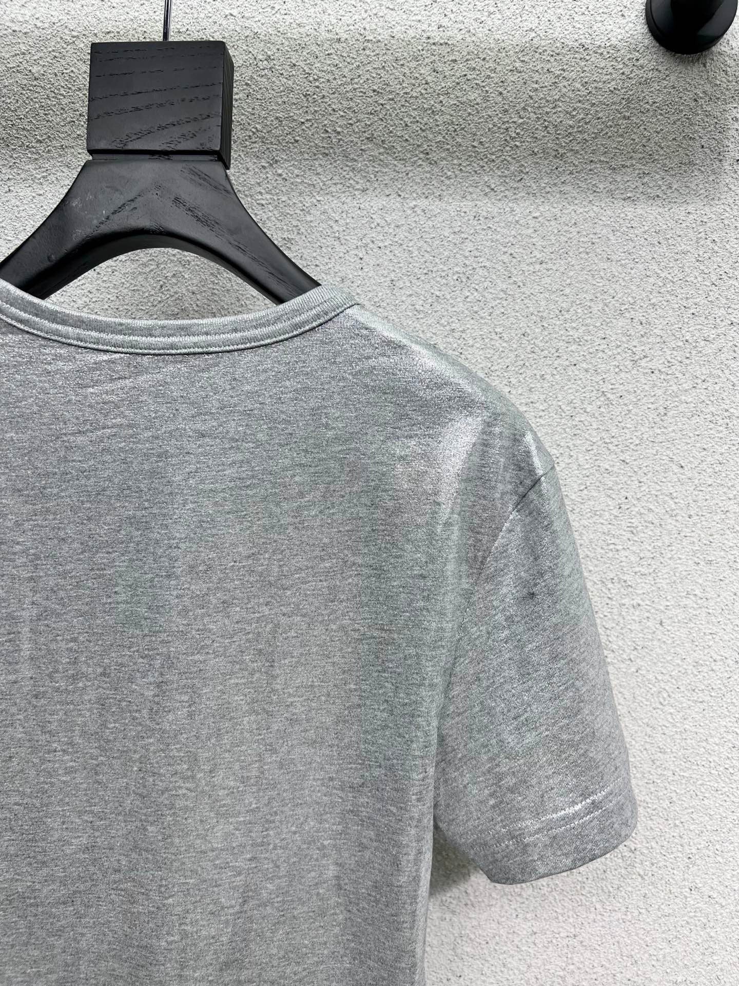 Gucci silver t-shirt