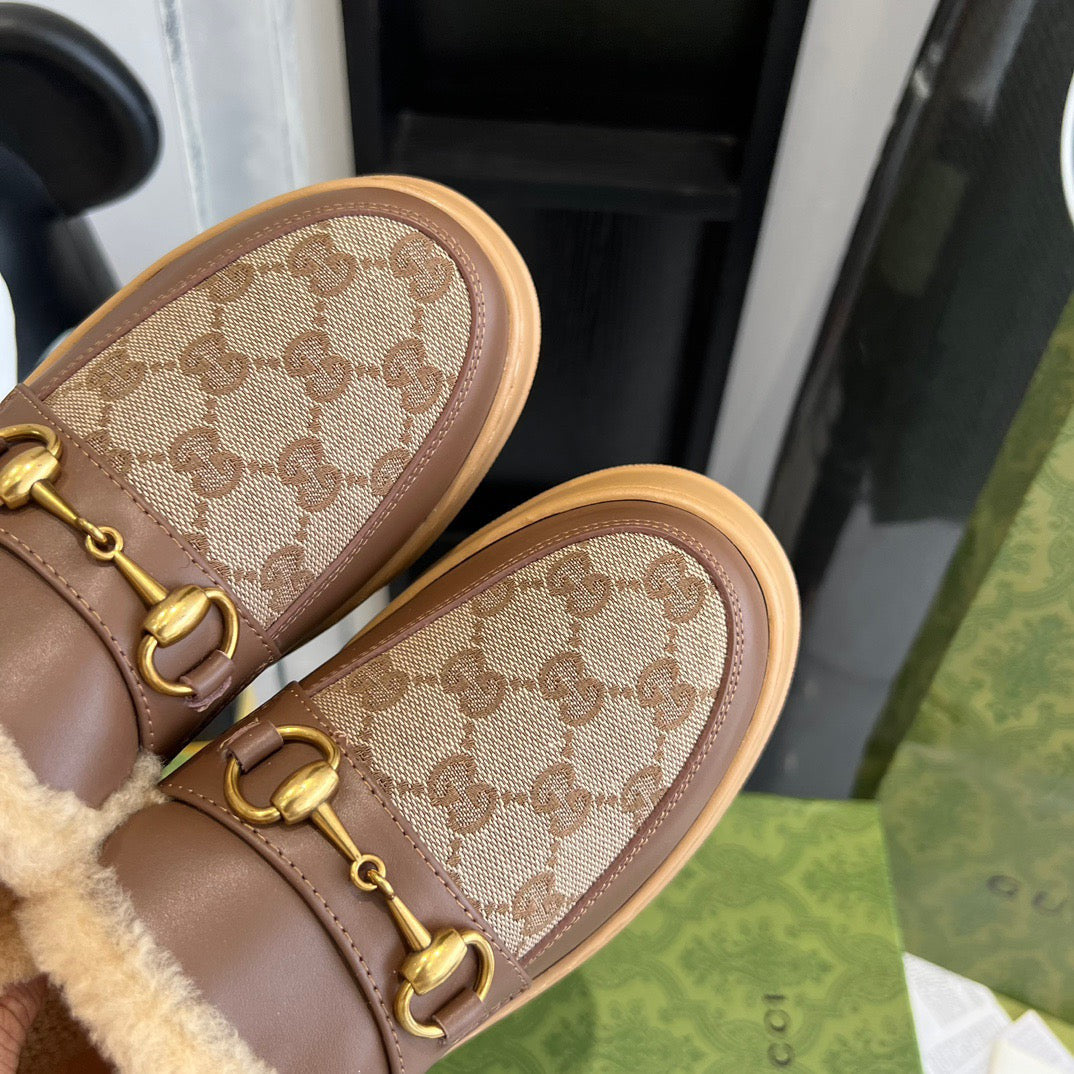 Mocasini din piele Gucci