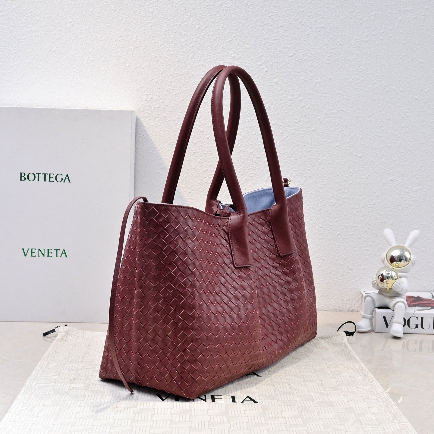 Botegga Veneta tote burgundy