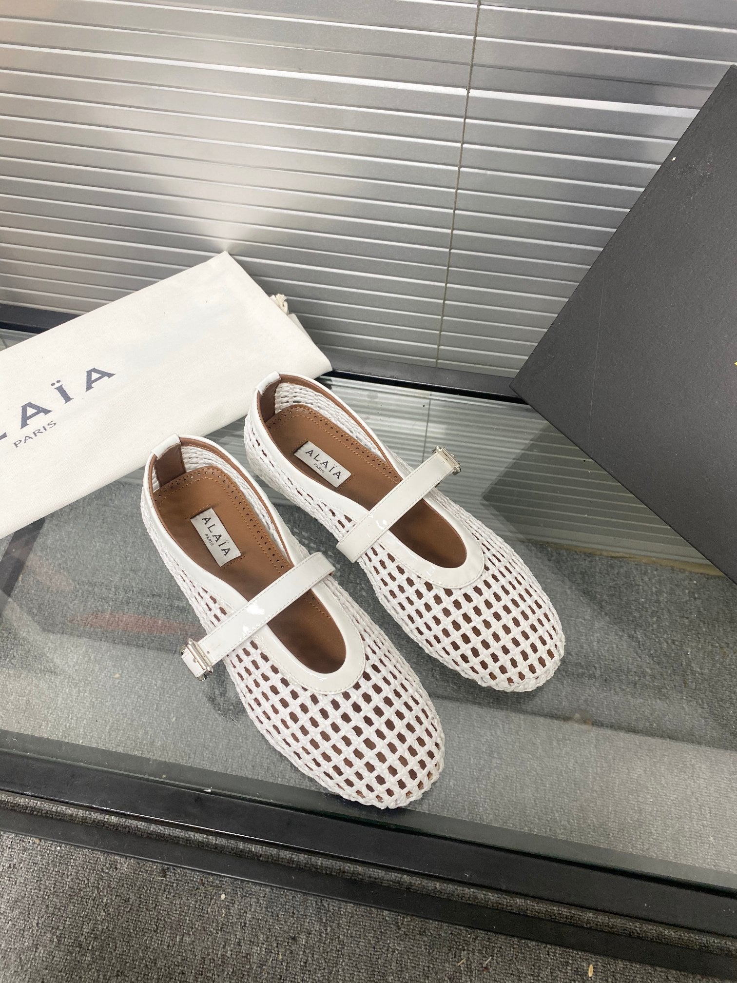 Alaia leather ballet flats