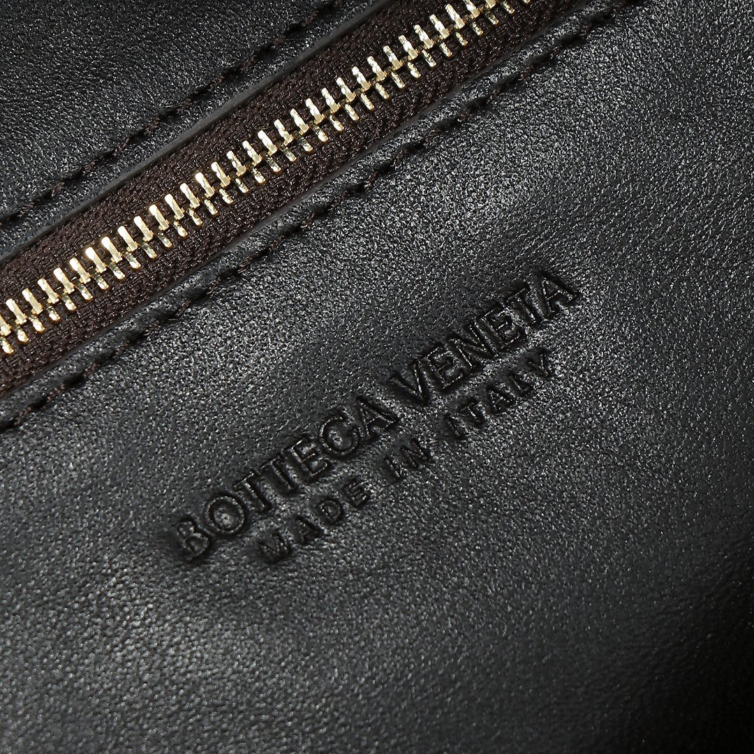 Bottega Veneta Hop Bag