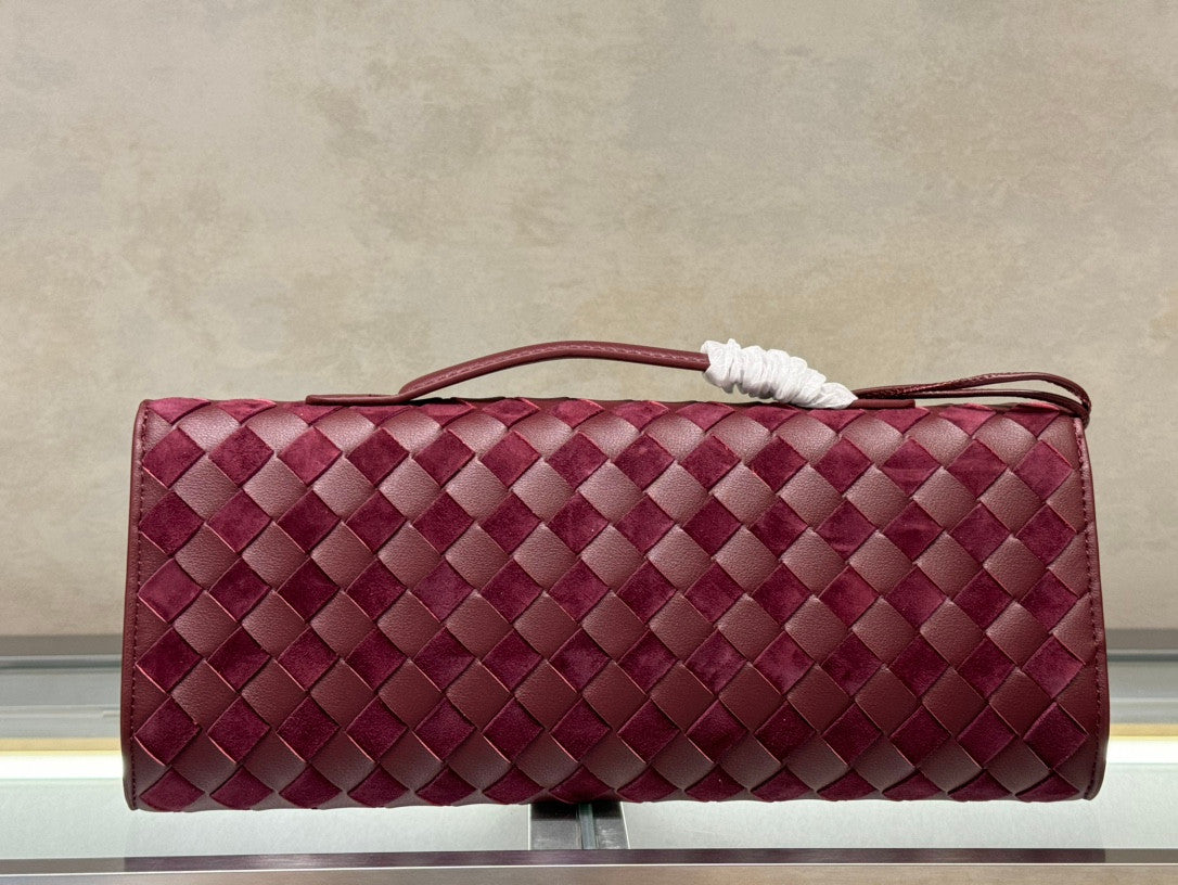 Bottega Veneta clutch burgundy