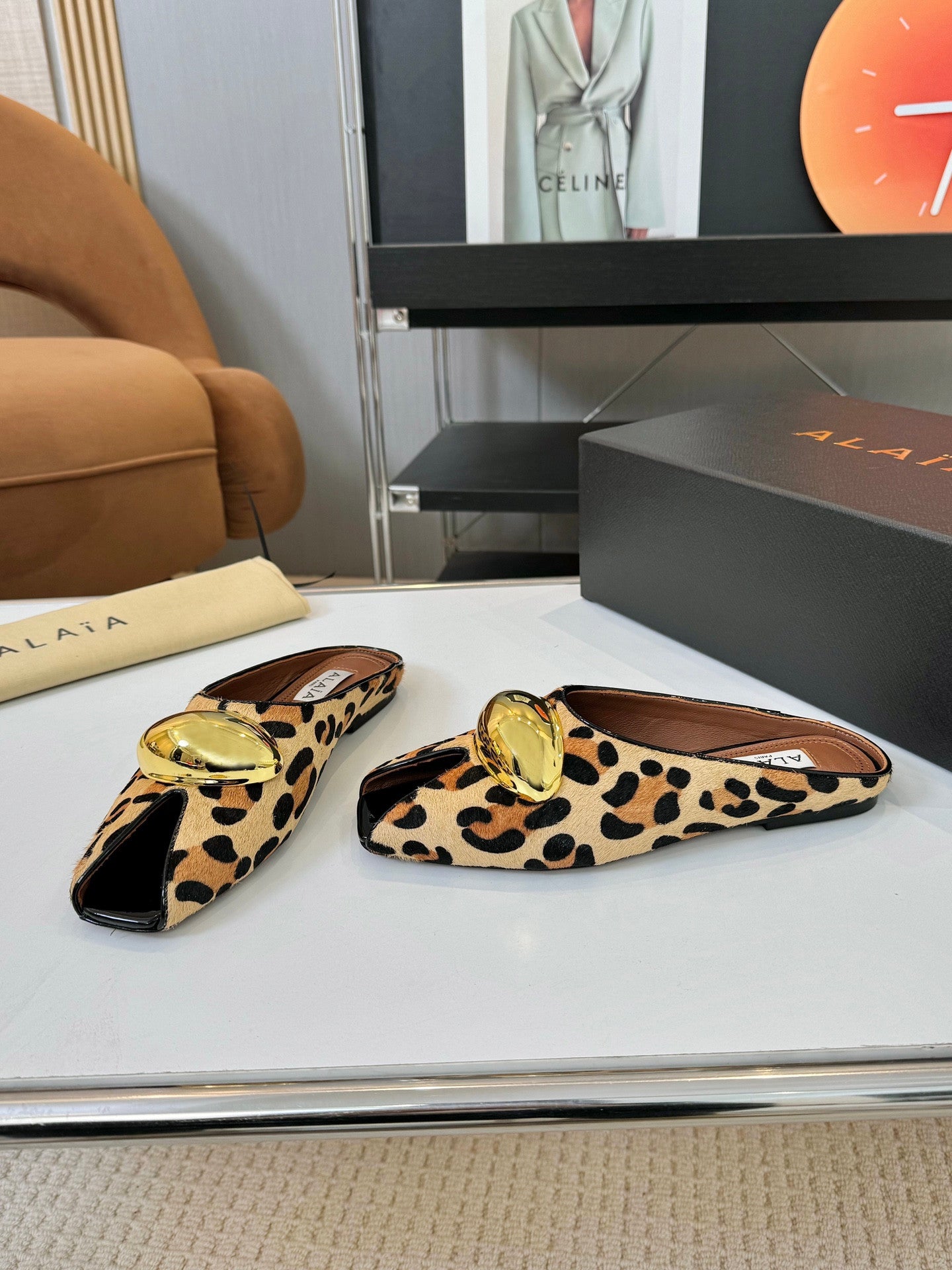Alaia azzadine flats