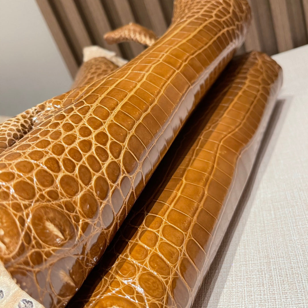 Geantă mini Kelly din piele de aligator