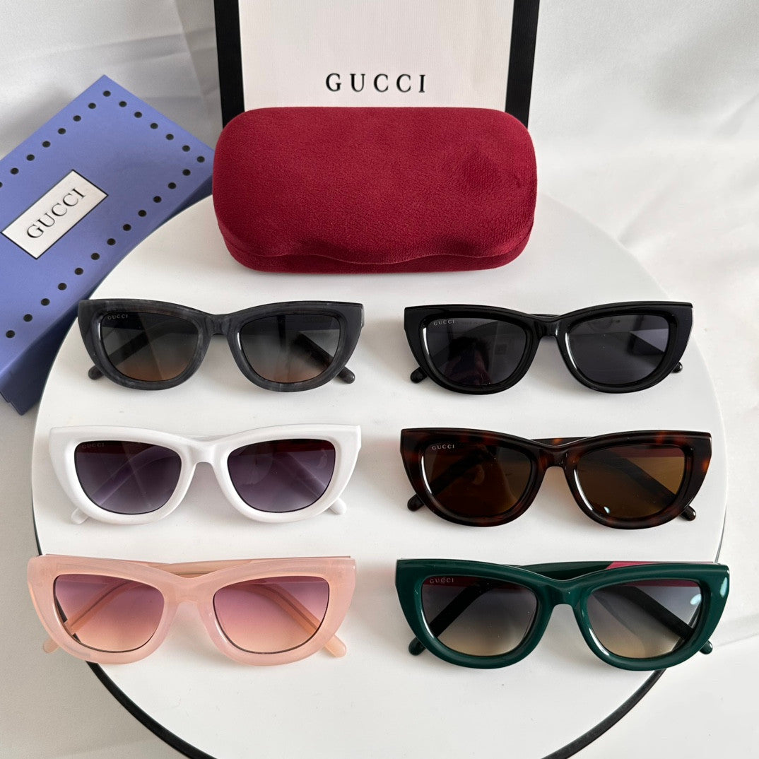 Sunglasses Gucci