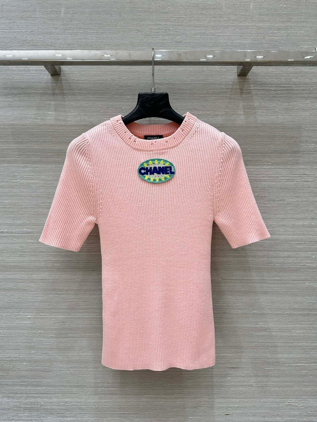 Chanel pullover logo