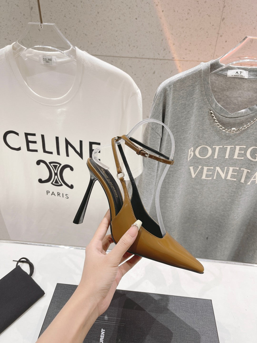 Tocuri înalte YSL