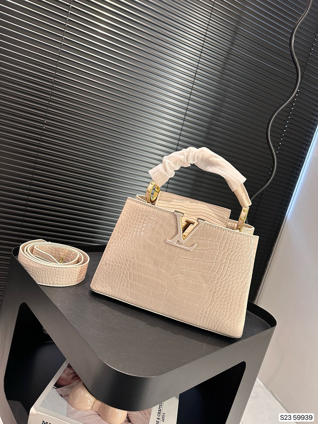 LV Capucines MM
