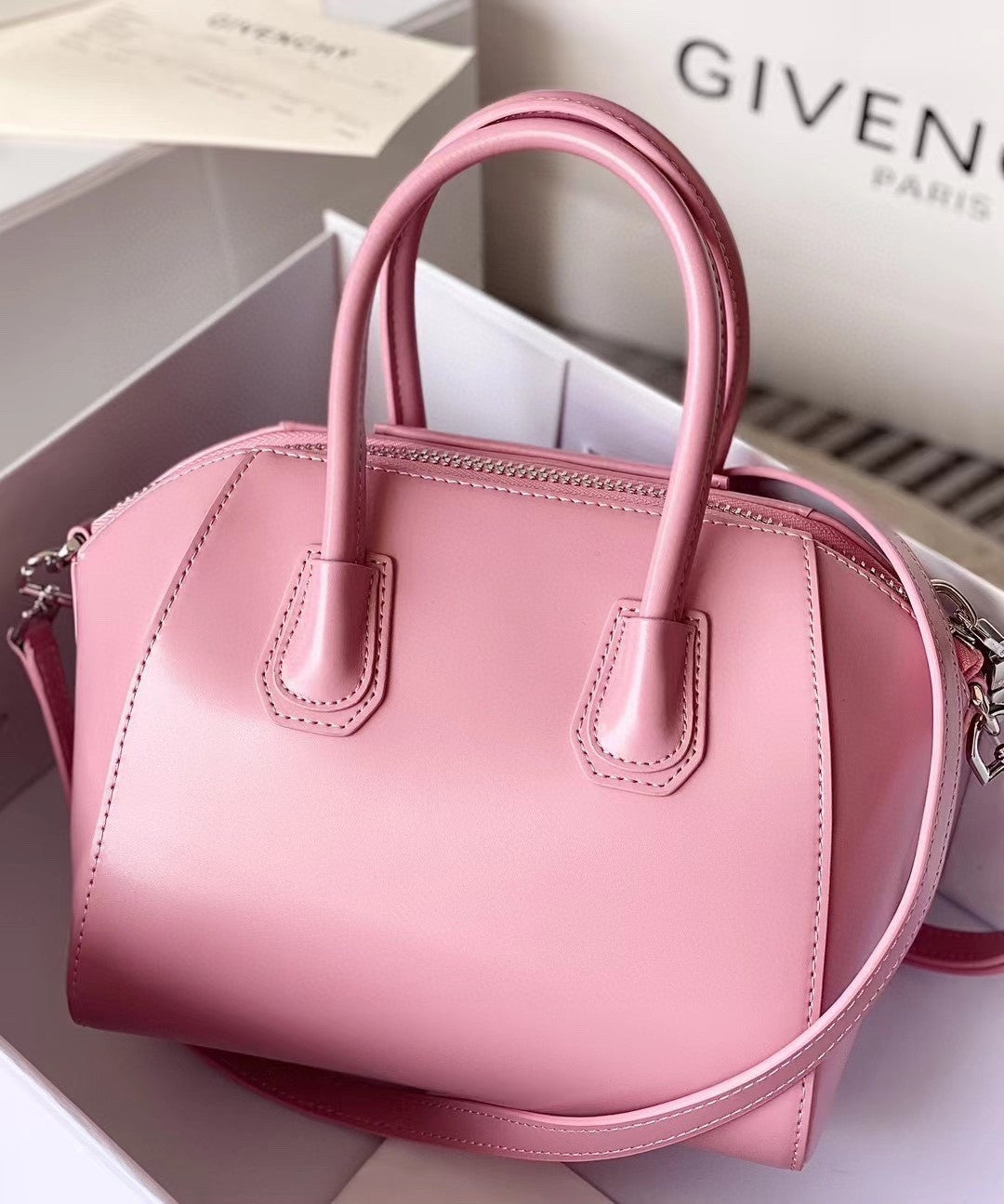 Givenchy Antigone bag pink