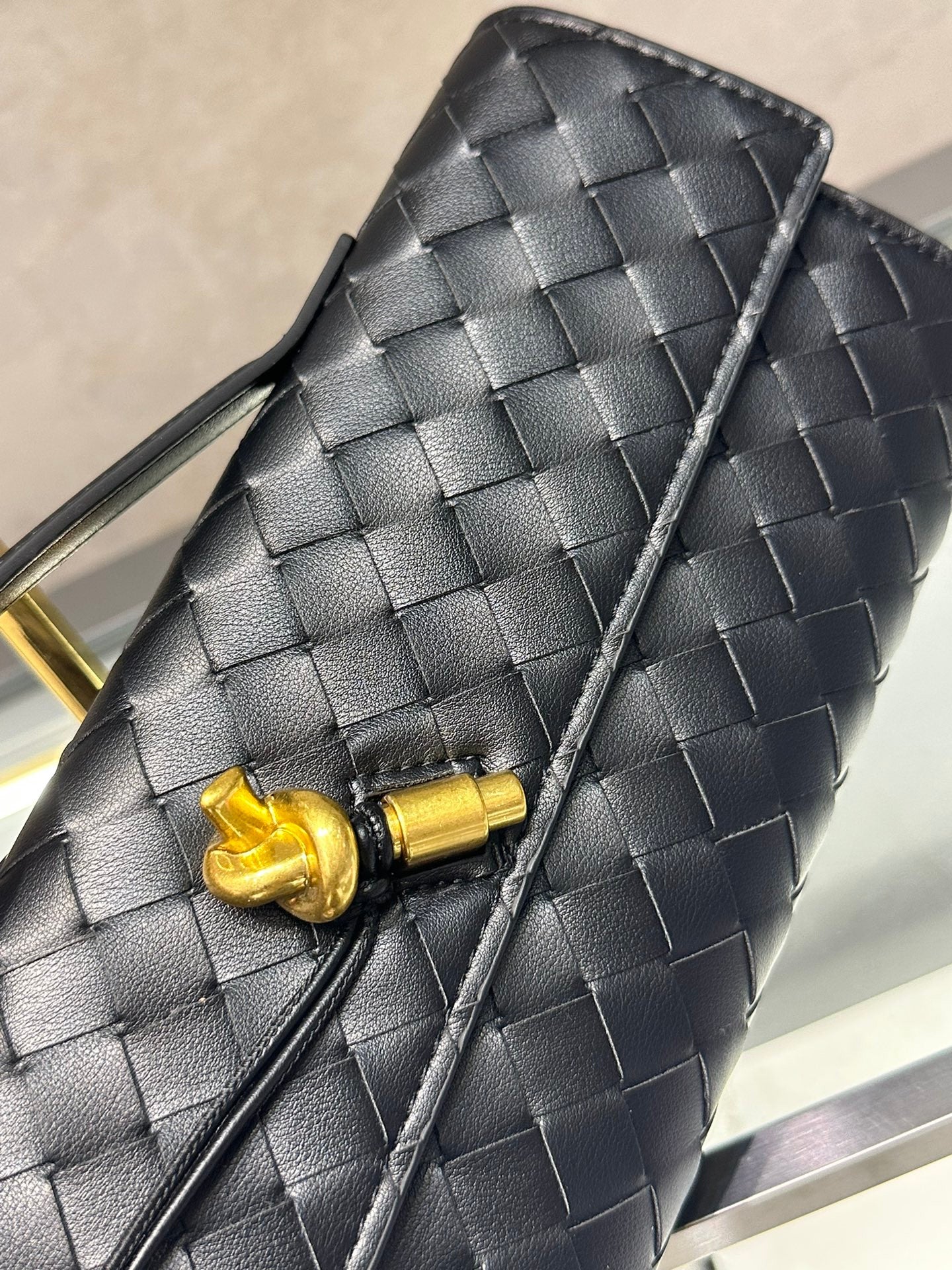 Botegga Veneta Andiamo Clutch