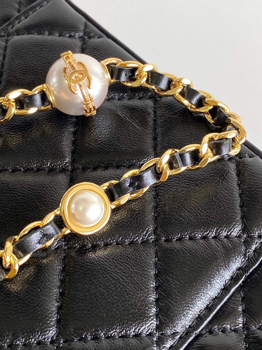 Chanel Handbag Leather Purse