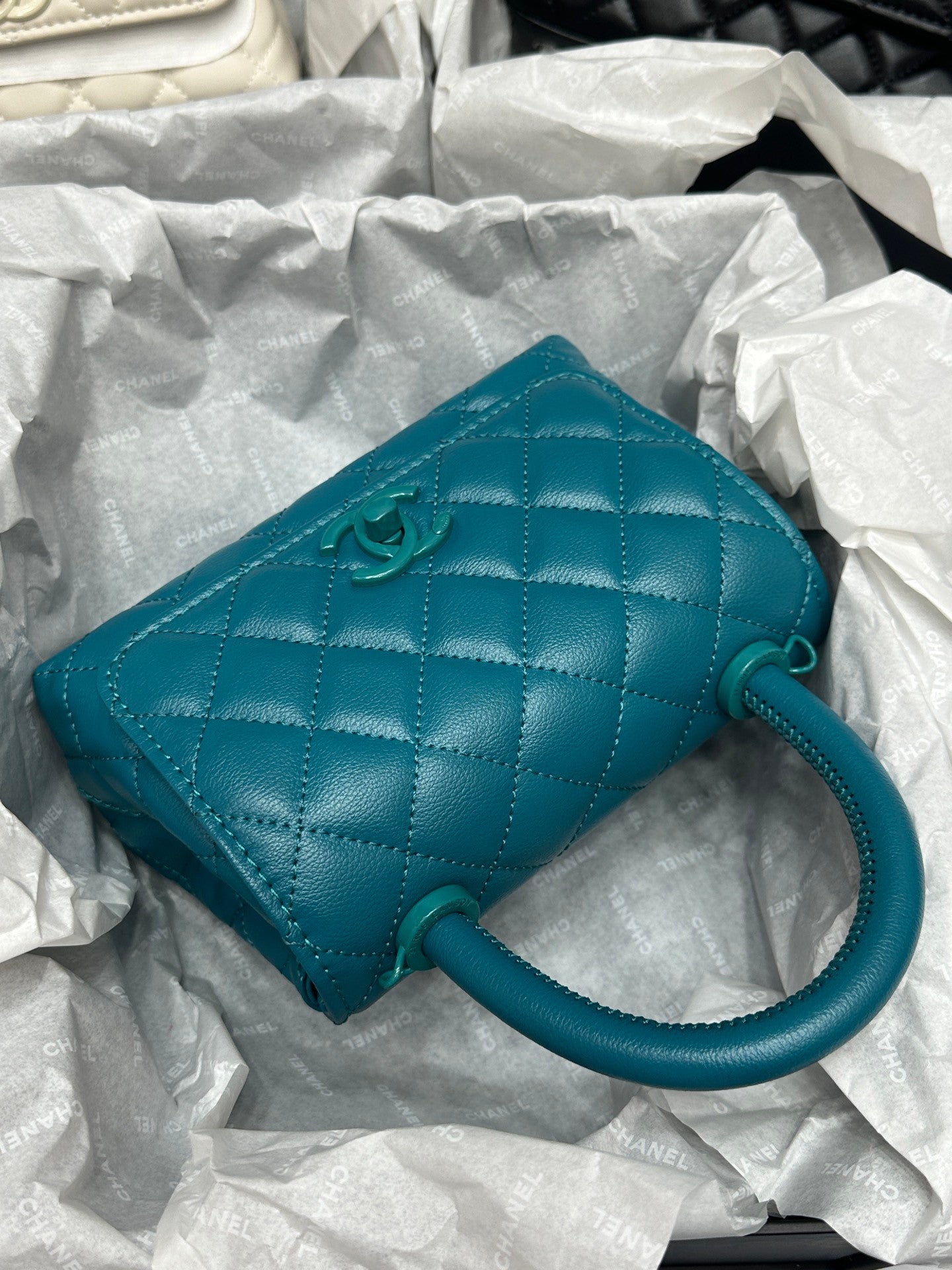 Chanel cocohandle bag