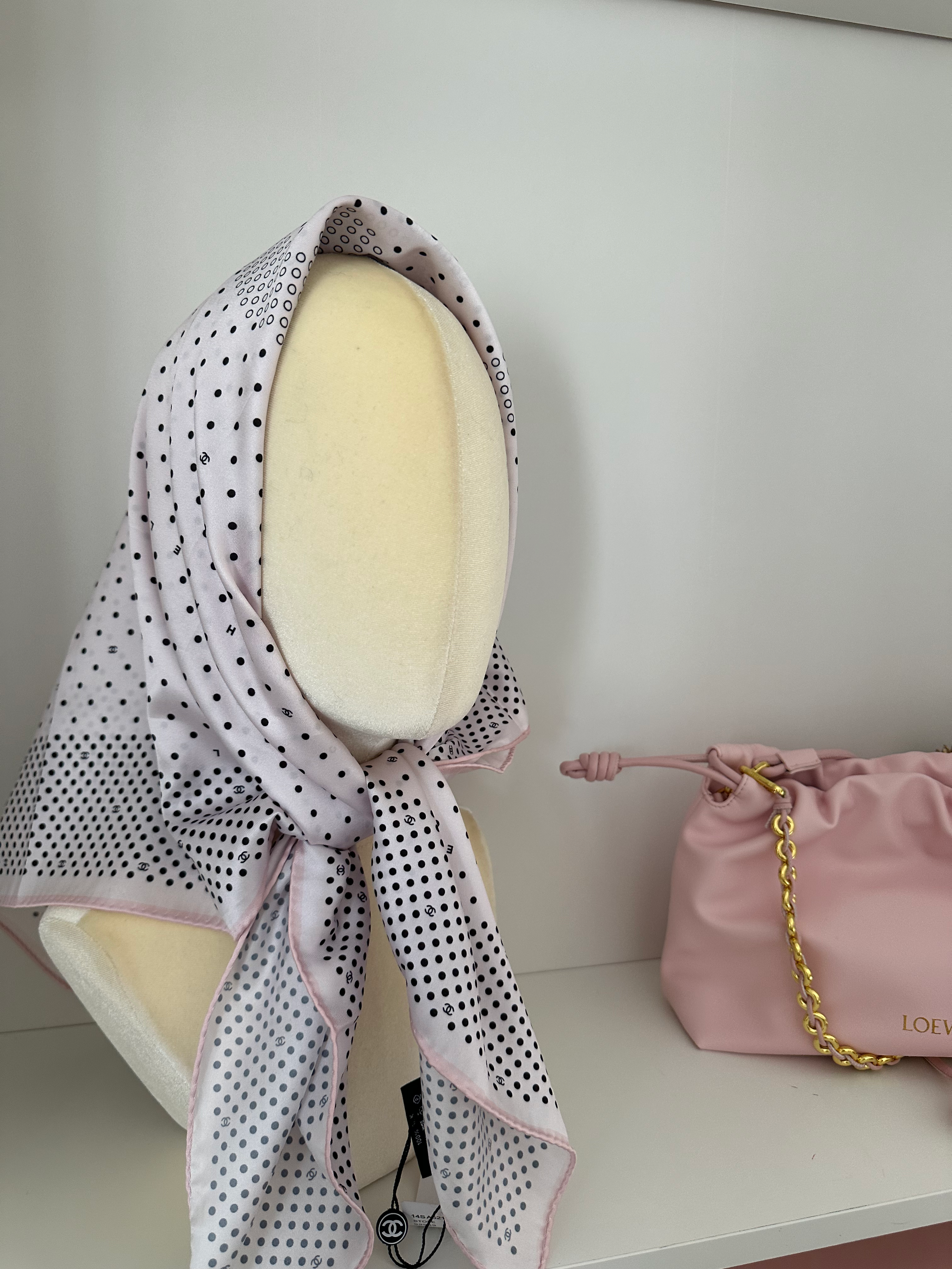Scarf Chanel soft pink