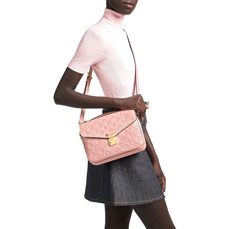 Geantă Louis Vuitton Metis Nouă