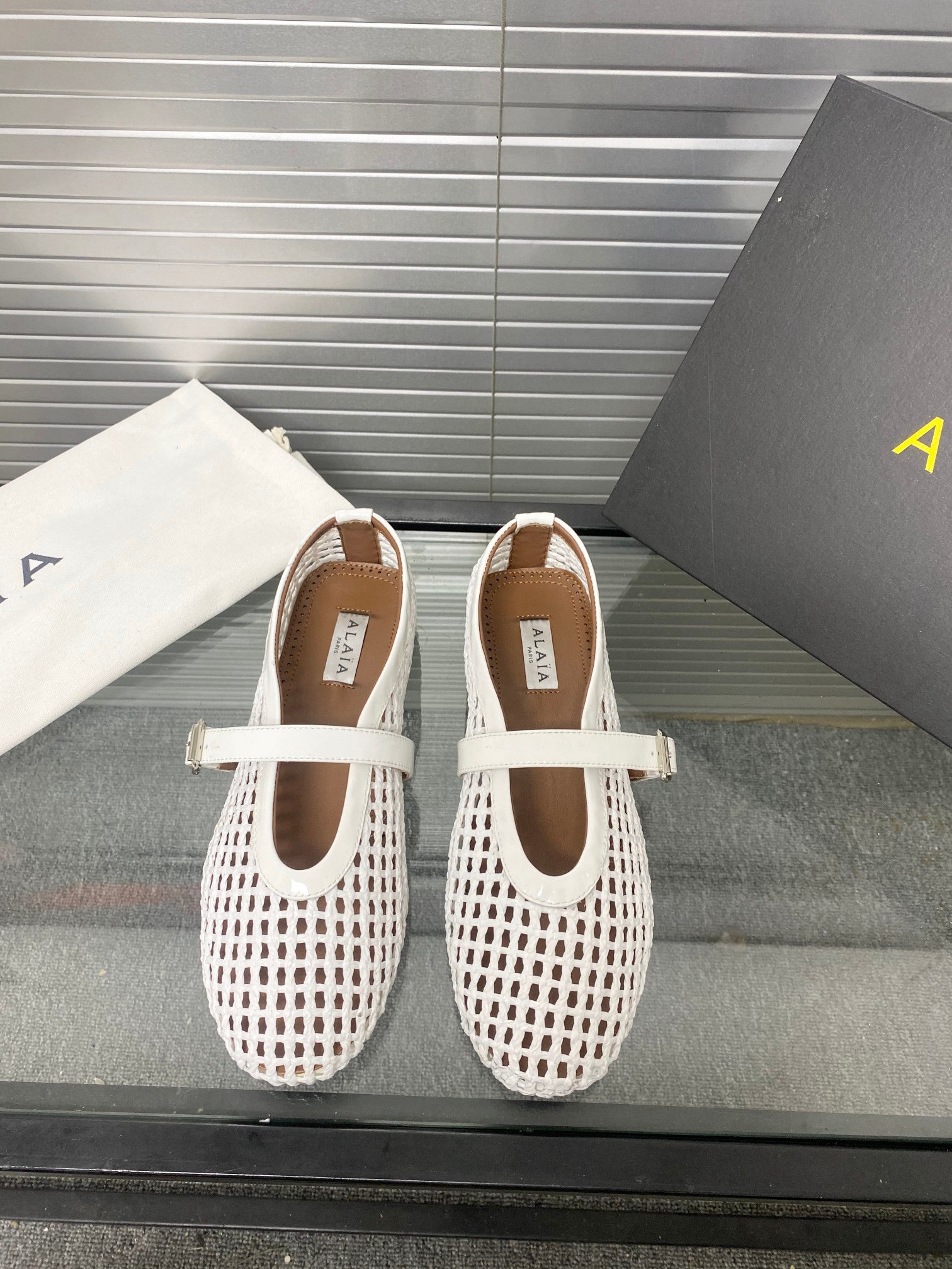 Alaia leather ballet flats