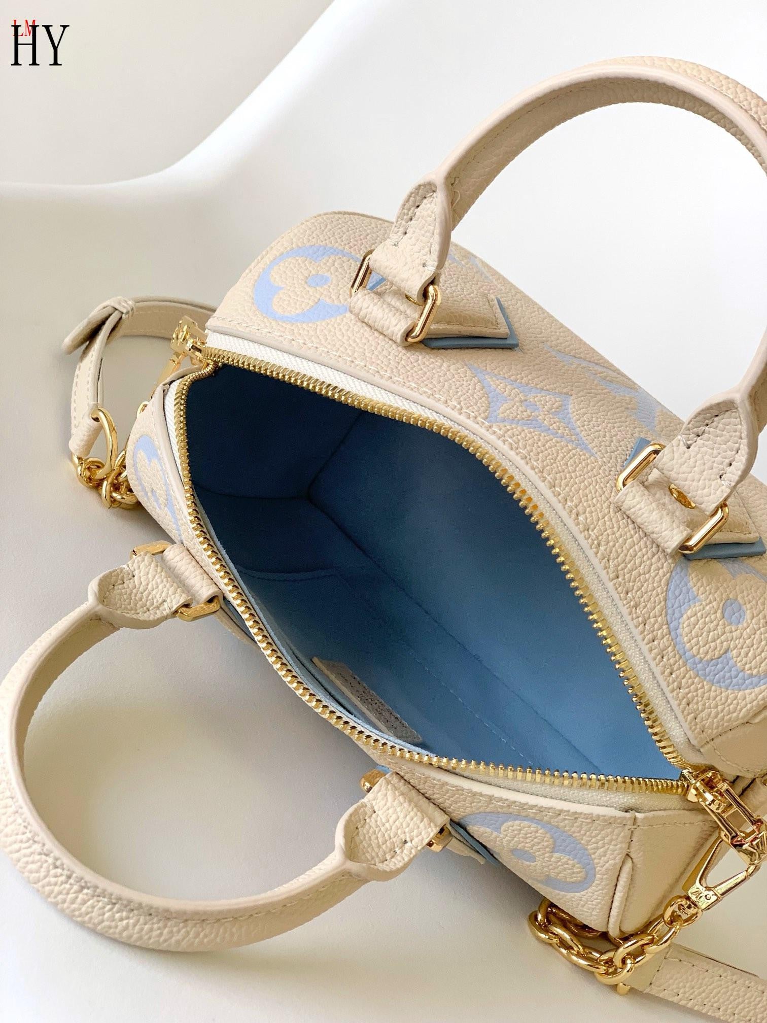 Louis Vuitton Leather Crossbody Bag Women's
