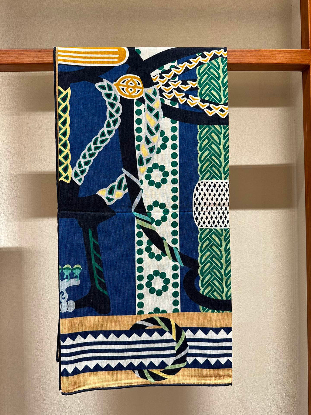 Shawl Hermes Emile 140