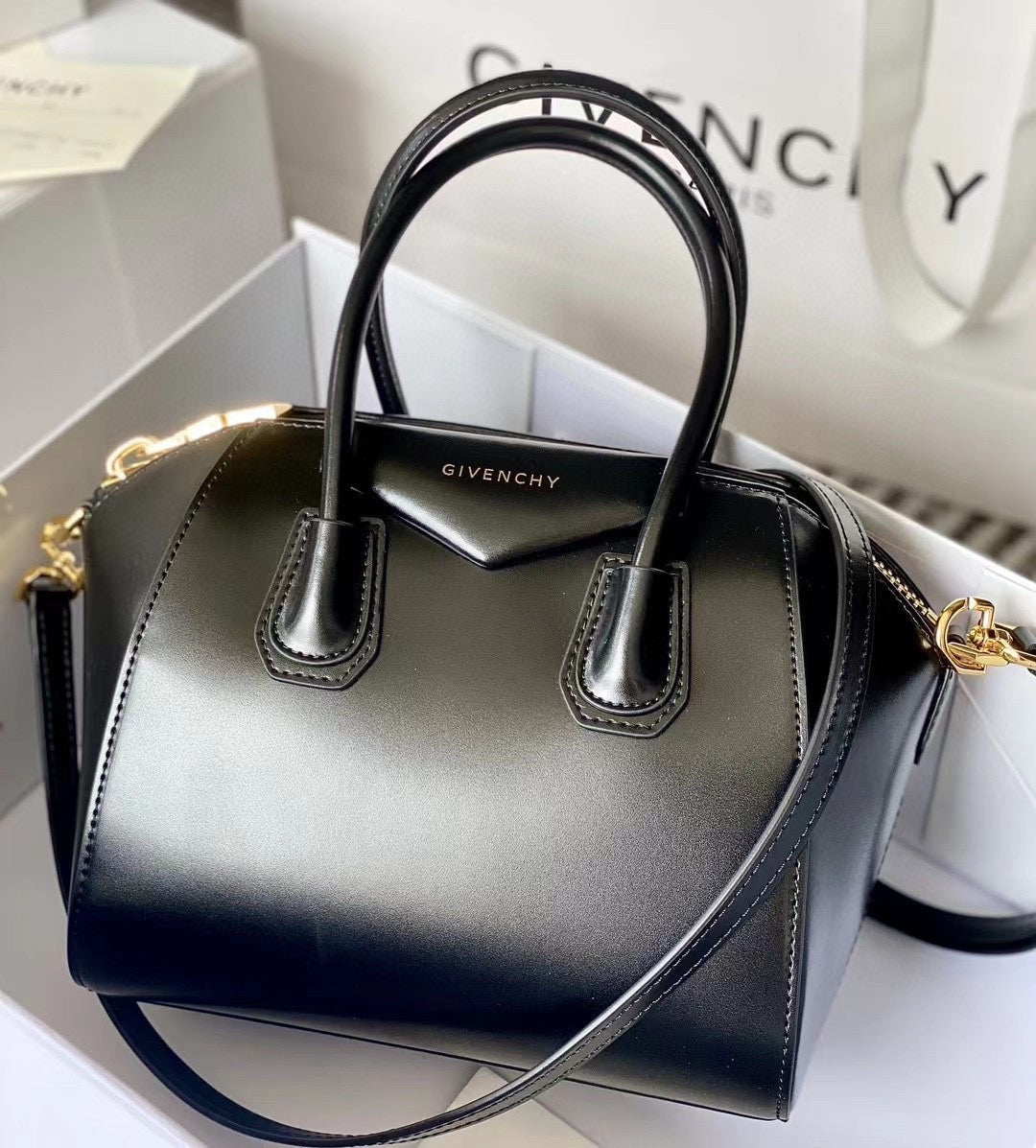 Givenchy Antigone bag black