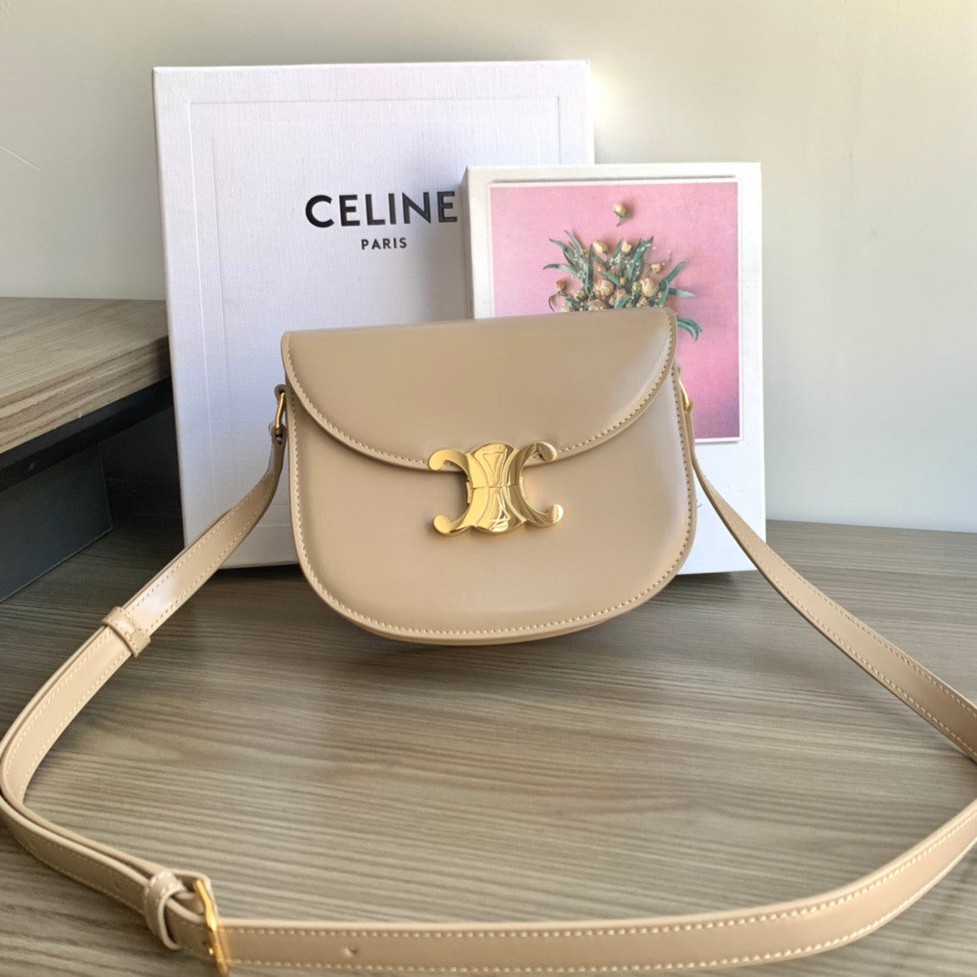 Celine TEEN BESACE TRIOMPHE