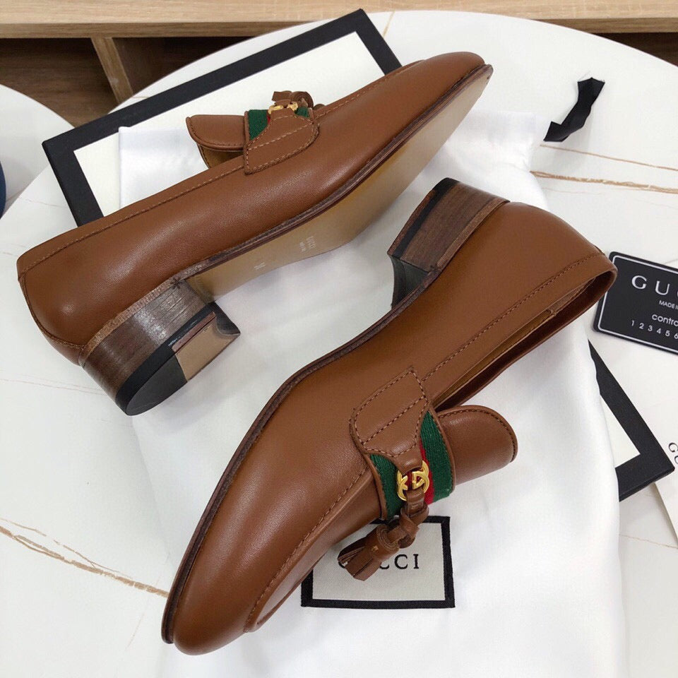 Pantofi Gucci maro