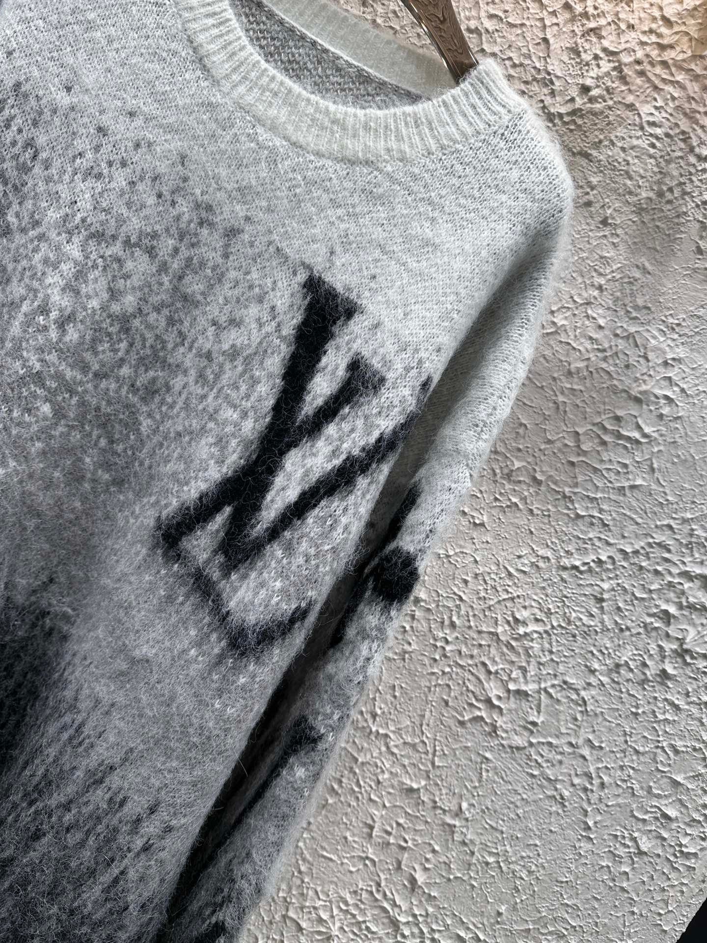 Pulover Louis Vuitton