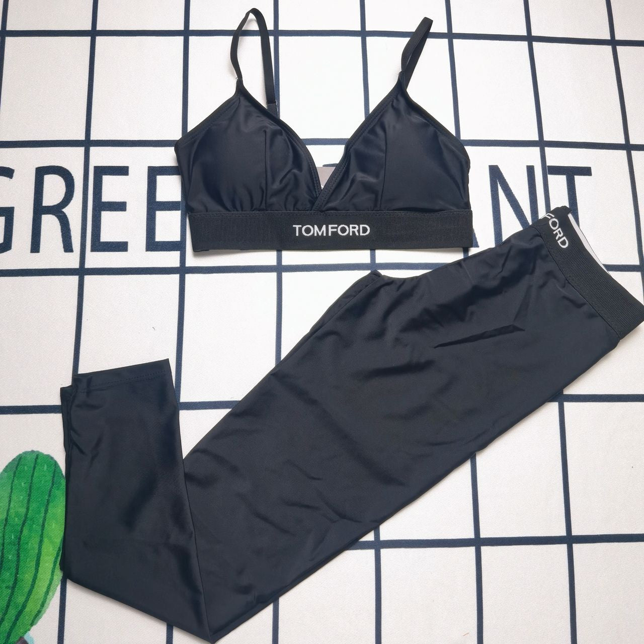 Tom Ford set