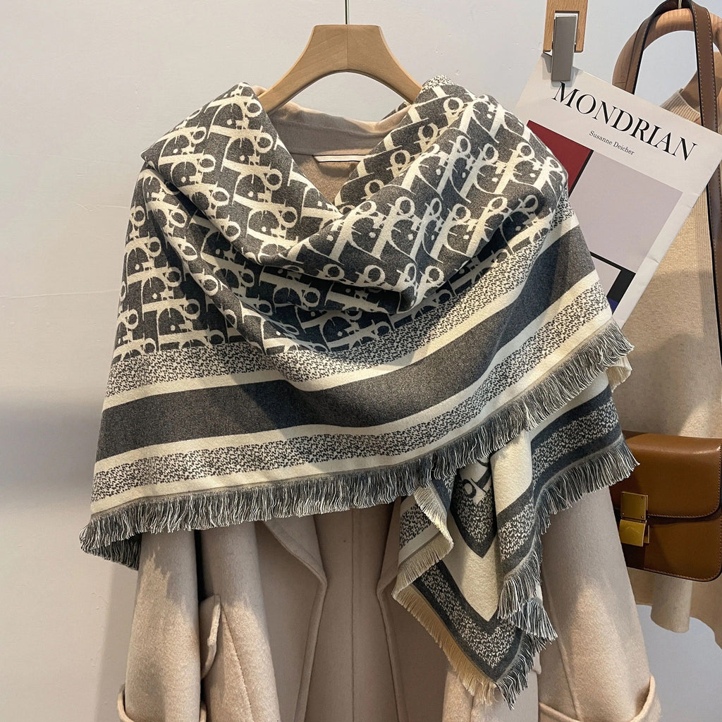 Șal Christian Dior
