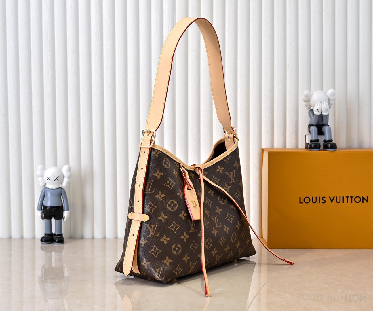 Louis Vuitton bag shoulder