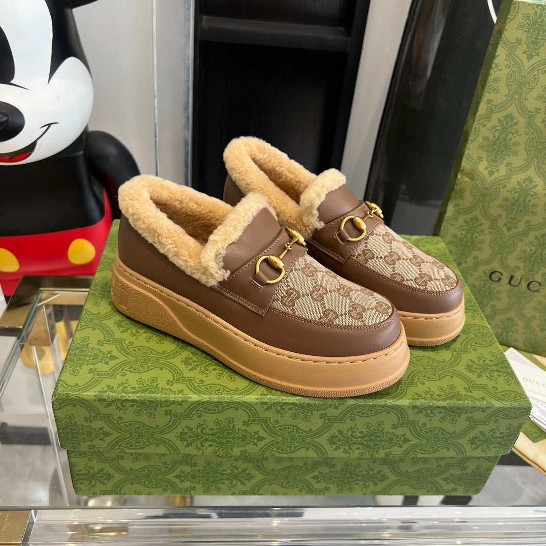 Mocasini din piele Gucci
