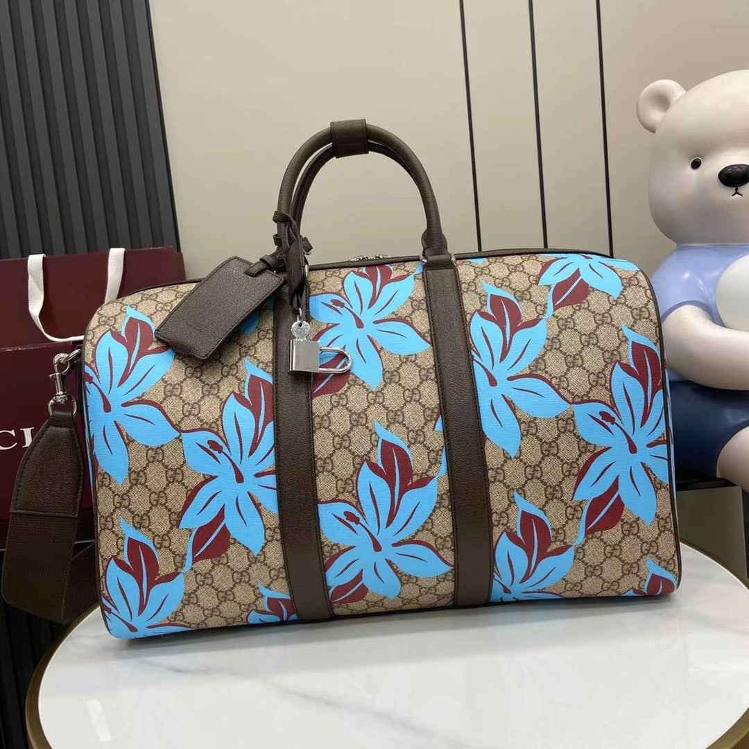 Gucci supreme gg travel bag