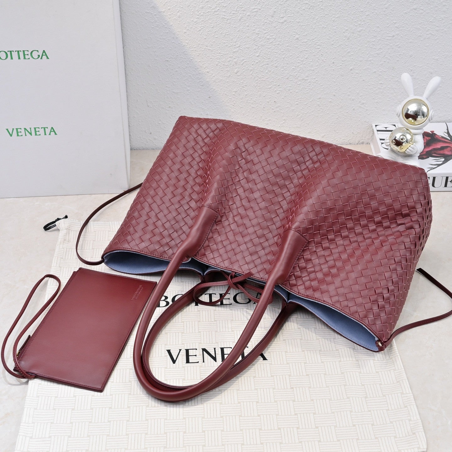 Botegga Veneta tote burgundy