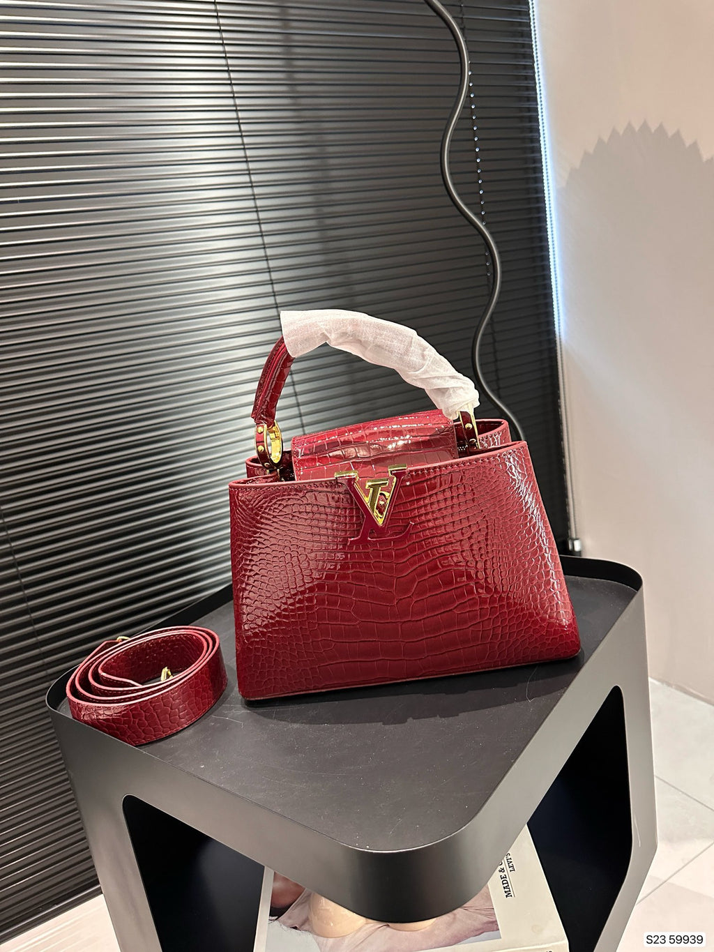 LV Capucines MM