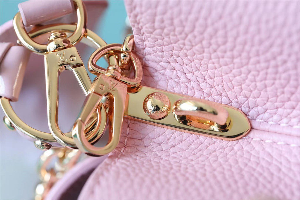 Louis Vuitton Capucines MM