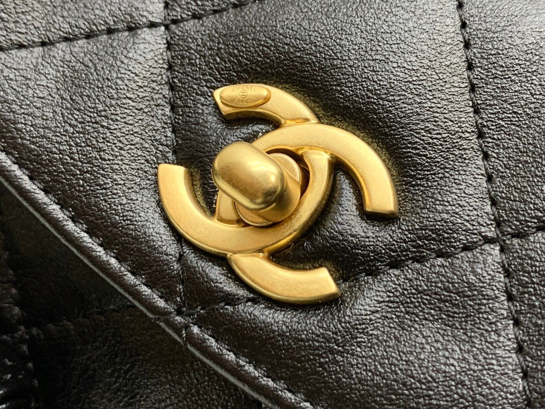 Chanel Leather Purse