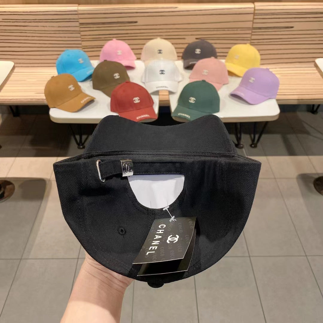Chanel cap black