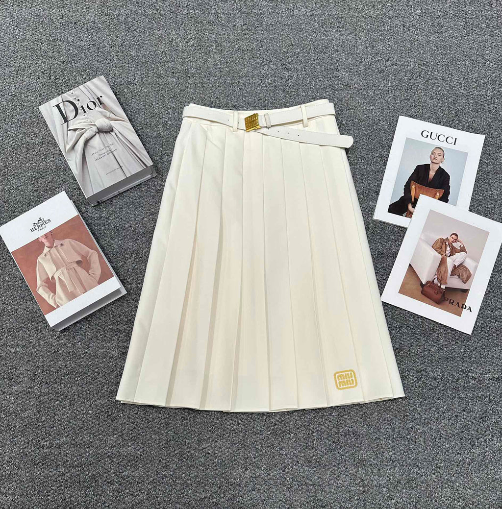 Miu Miu set white