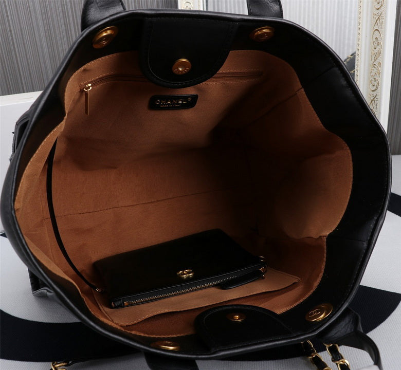 CC Tote Bag In Black