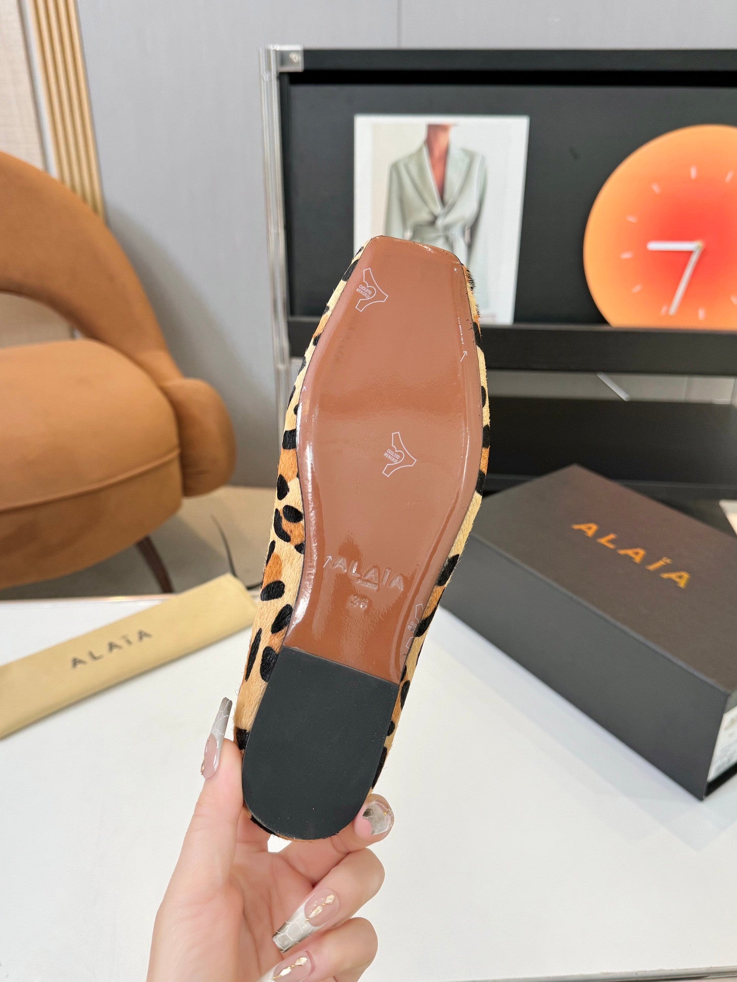 Alaia azzadine flats