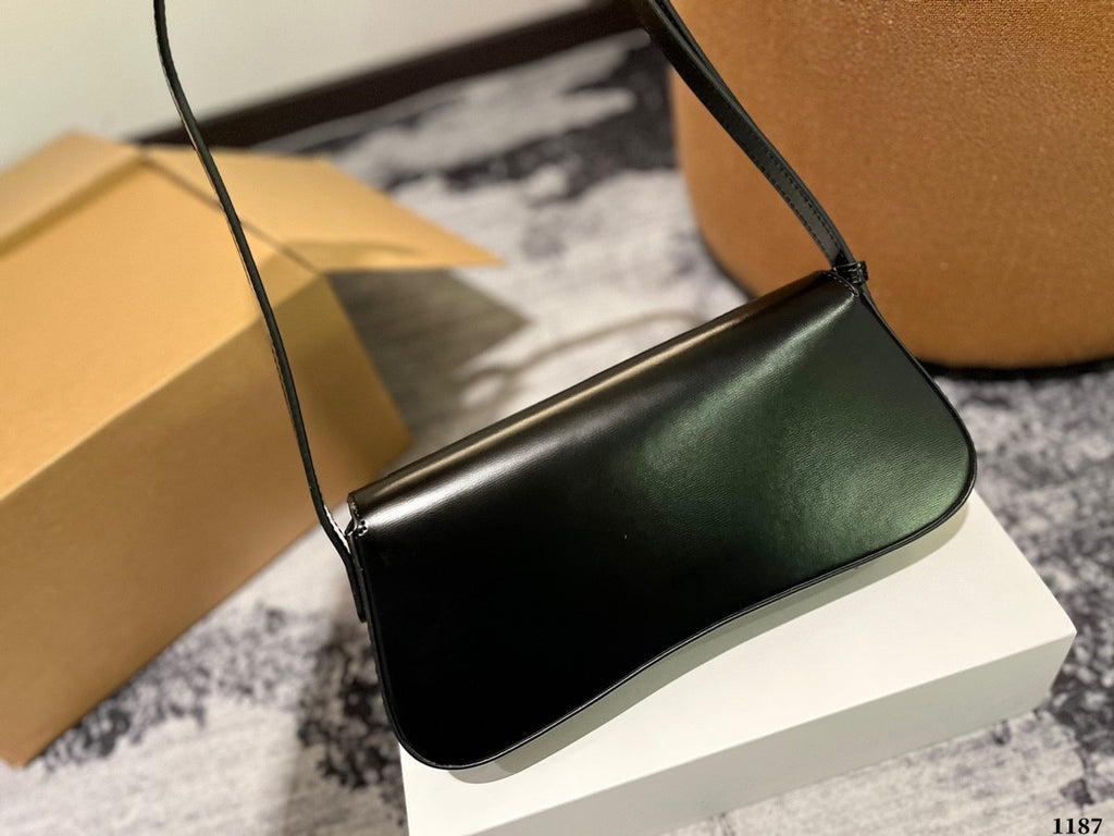 Celine Lola Bag In Black