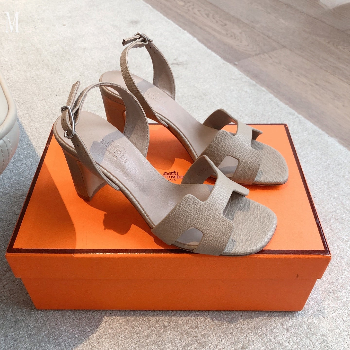 Hermes sandals heels