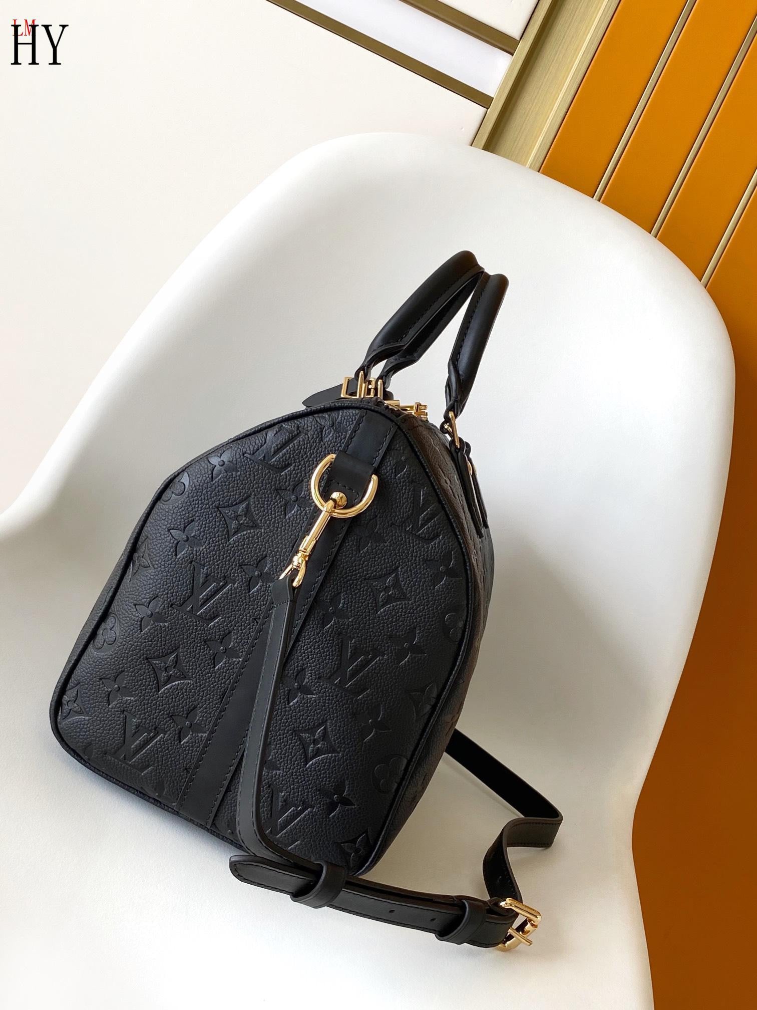 Louis Vuitton Speedy soft leather crossbody bag