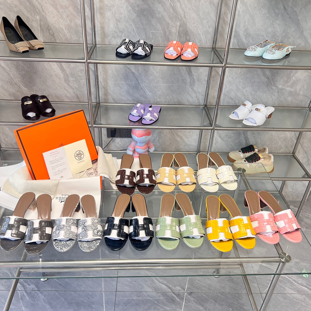 Sandale Hermes din piele crocodil