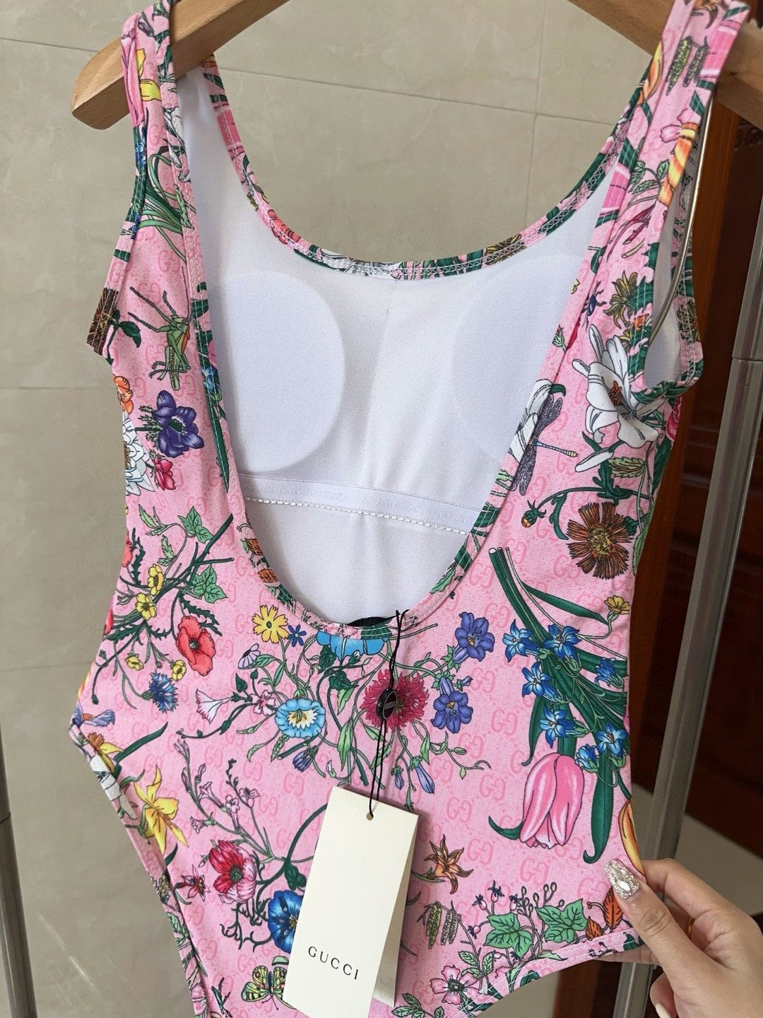 Costum de baie Gucci roz