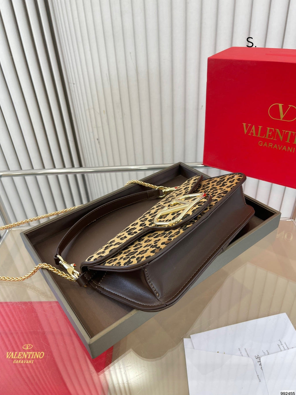 Geantă Valentino cu leopard