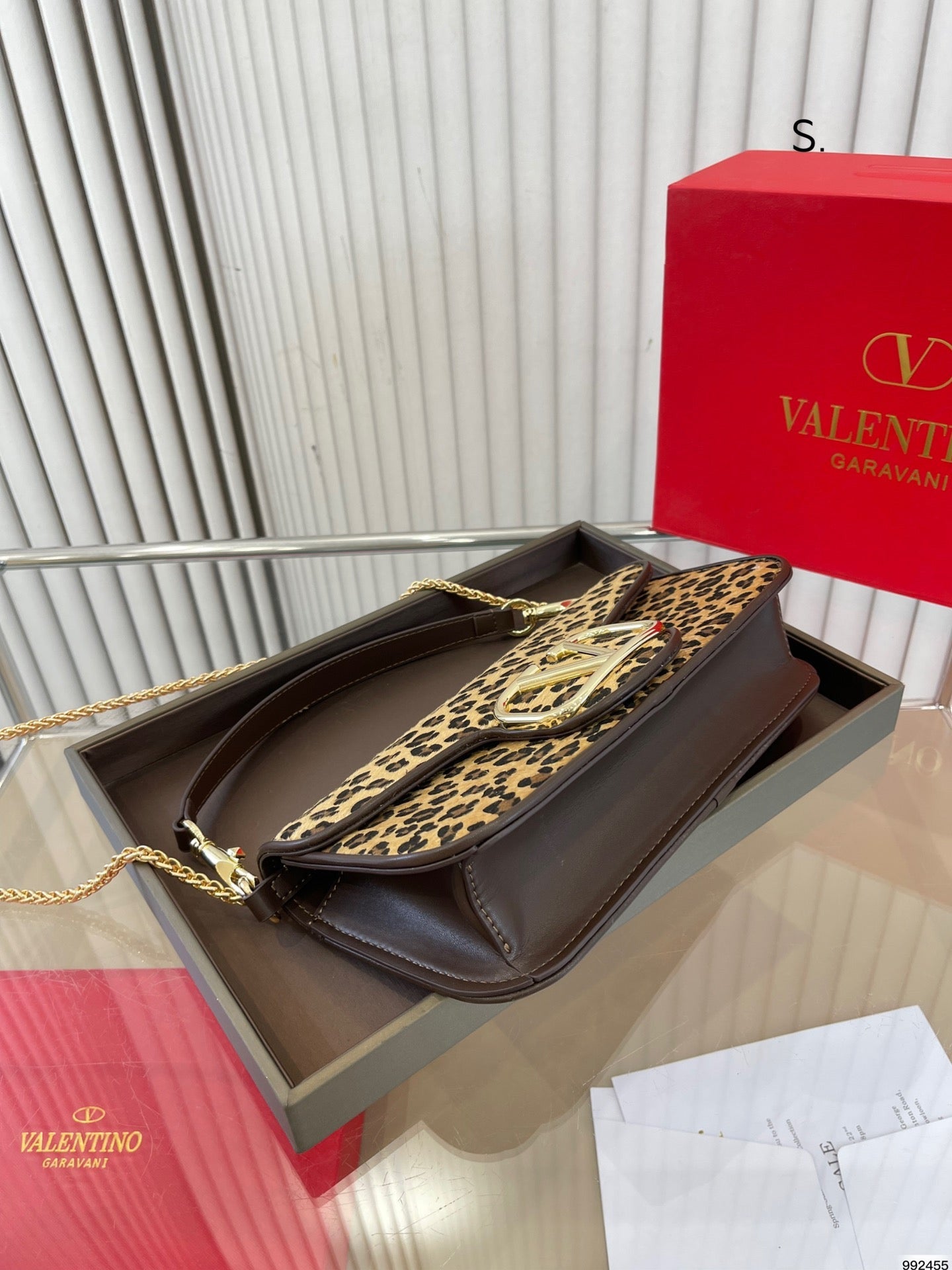 Geantă Valentino cu leopard