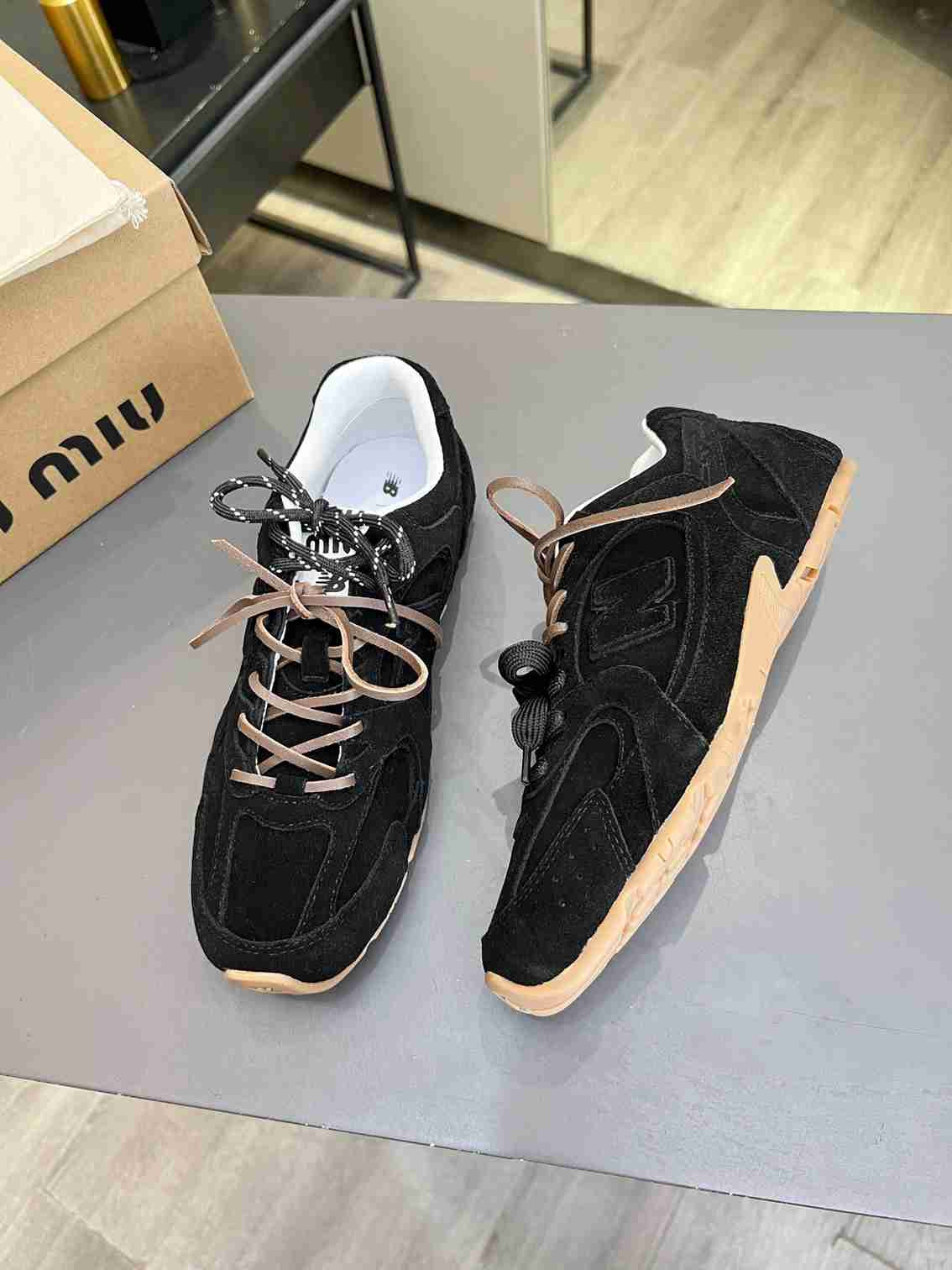 Miu Miu * New Balance sneakers black