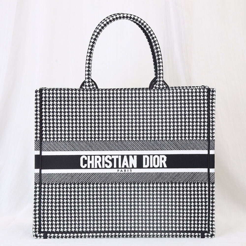 Dior Tote Black And White