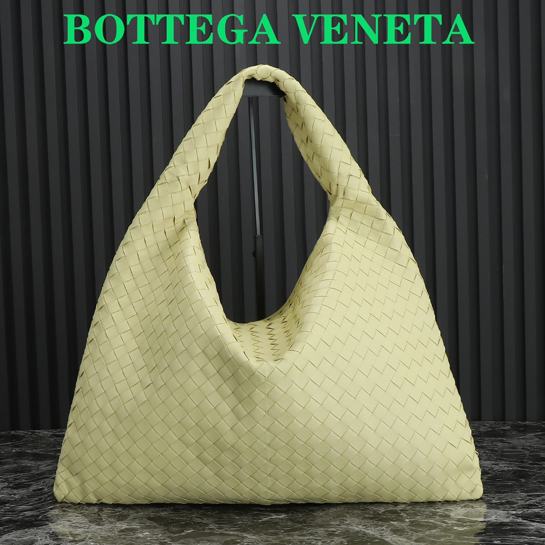Bottega Veneta Hop Bag