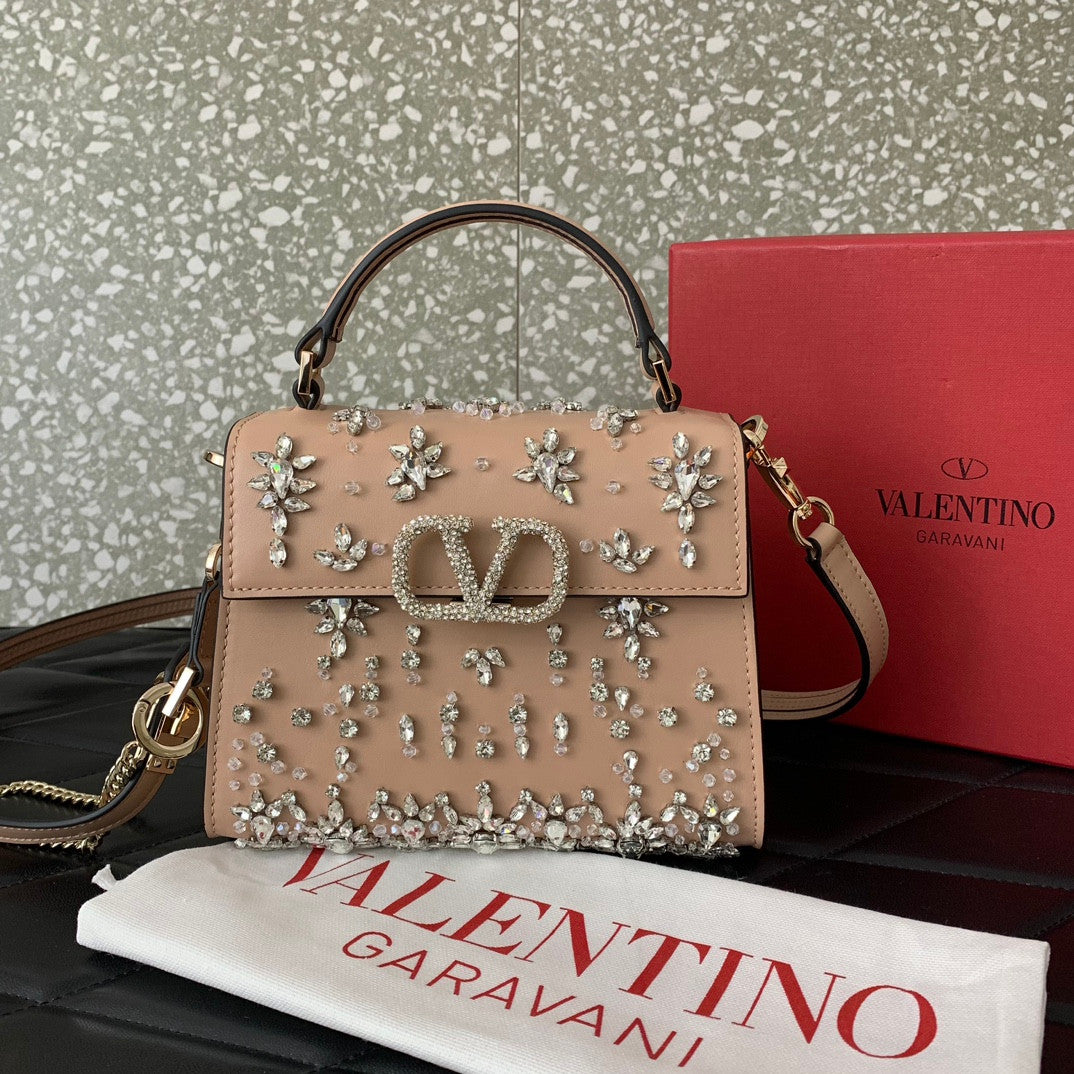 Valentino Garavani vsling bag