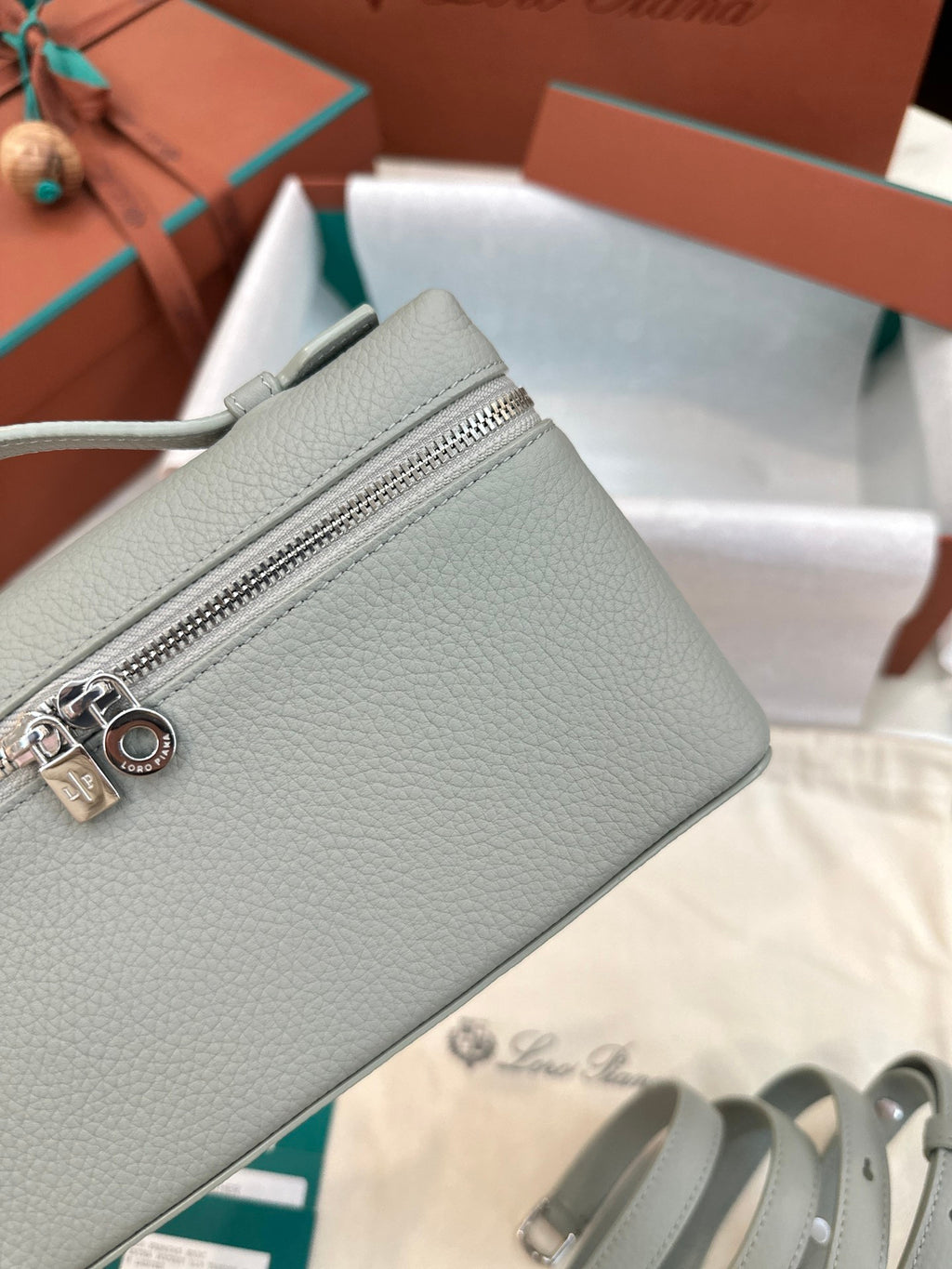 Loro Piana Extra Pocket Dupe